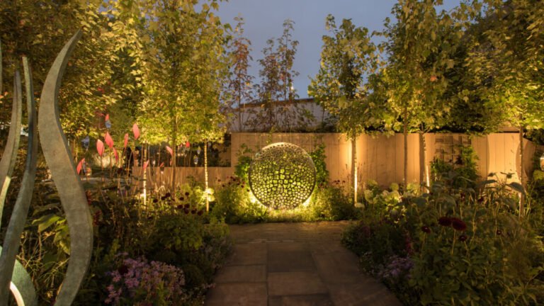 15 Fun Outdoor Lighting Ideas to Give Your Outdoors a Creative Twist