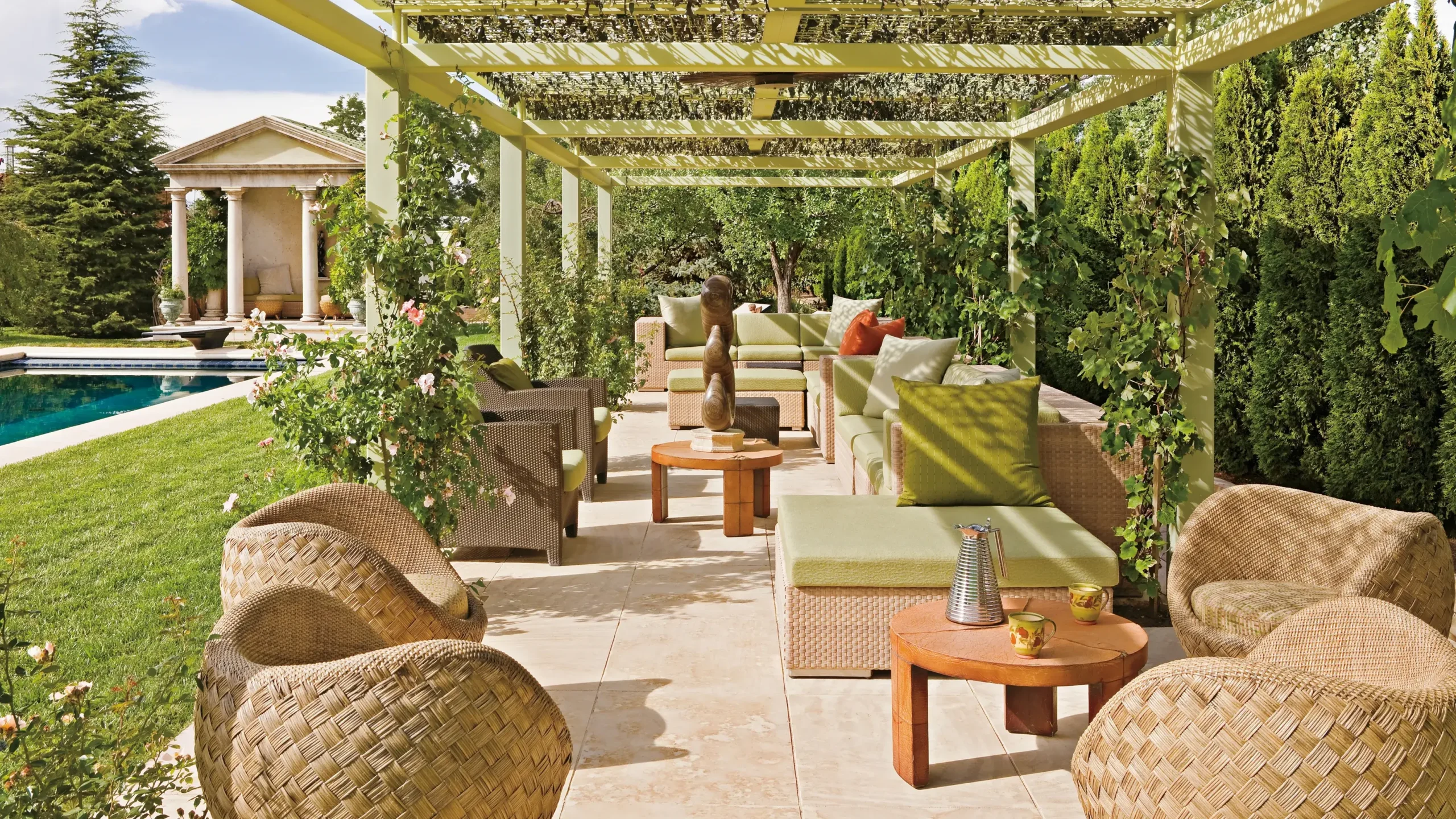 21 Pergola Design Ideas for the Perfect Outdoor Retreat